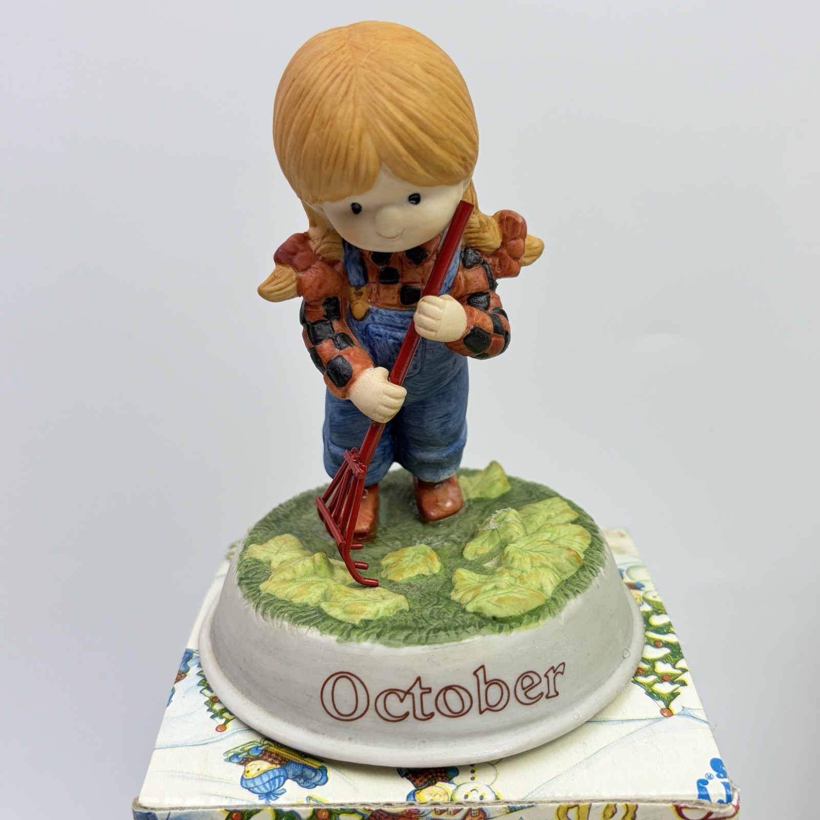 Enesco Country Cousins Mixed Playing Character Lot & Boxes, Lot Of 9