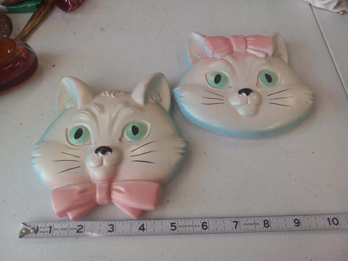 Rare Vintage 1974 Miller Studio Cat Faces Chalkware Greenish Eyes With Pink Bows