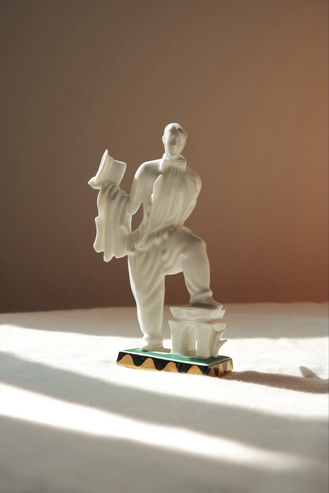 Antique Hertha Bucher “A Gentleman with a Top Hat” Figurine 5.5” Augarten