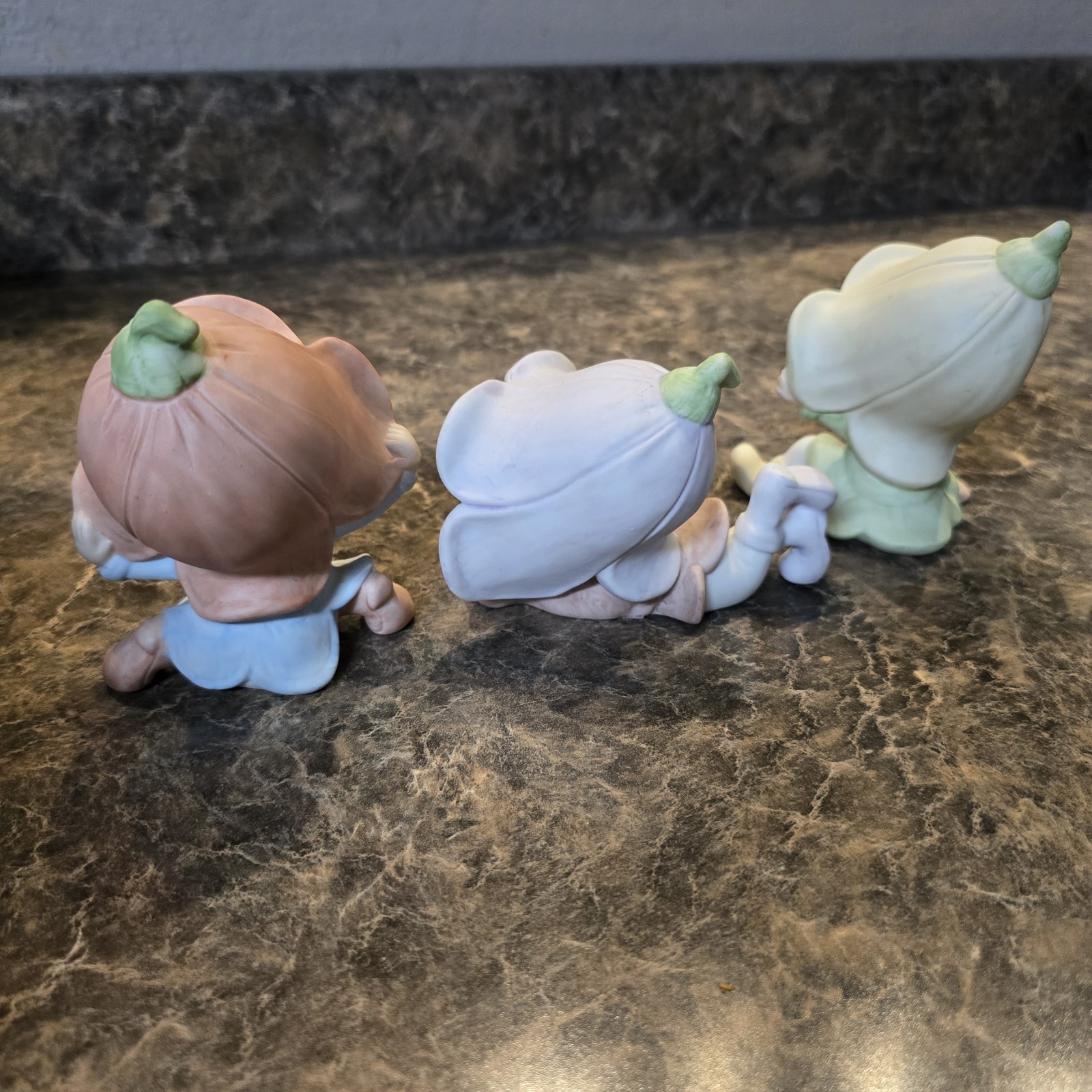 VINTAGE HOMCO [HOME INTERIOR] PIXIE/ELF FIGURINE #5615 SET