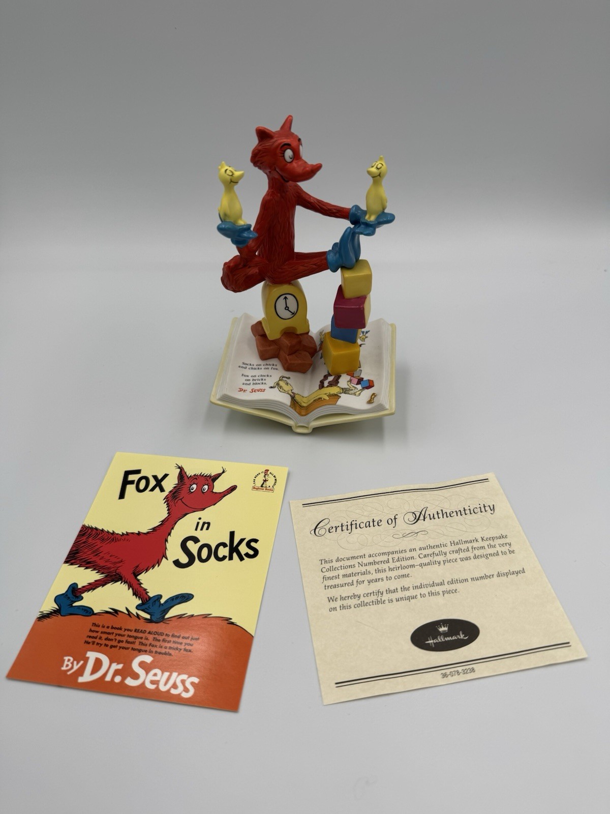 Hallmark Dr. Seuss Collection Fox in Socks Porcelain Figurine Boxed 2000