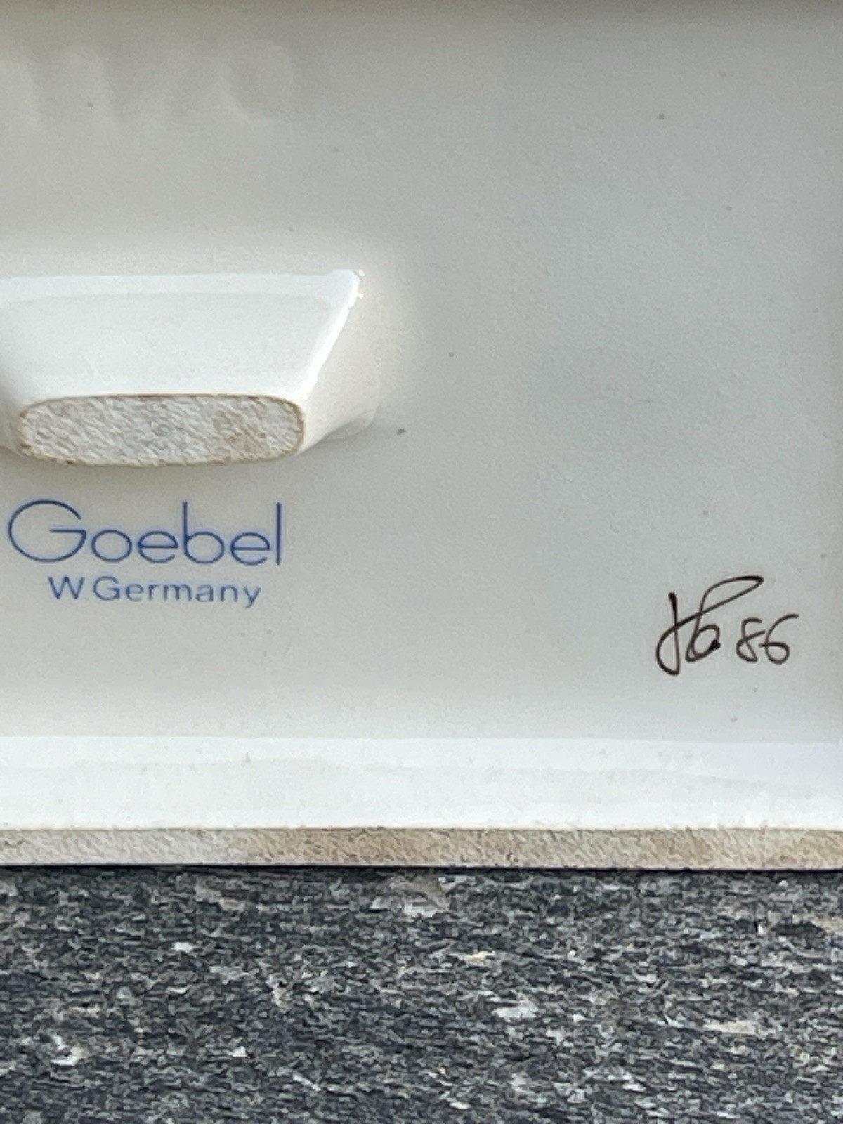 Vintage 1986 Hummel Goebel #11/0 “MERRY WANDERER” W Germany BEAUTIFUL