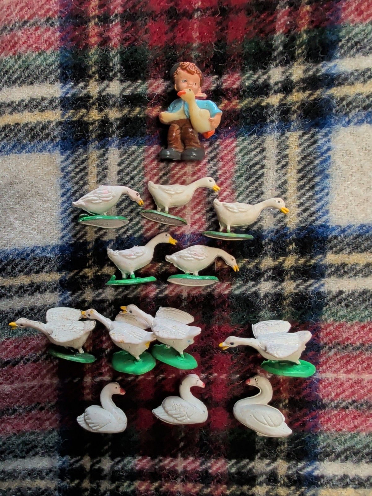 Lot 12 Vtg Miniature Ducks Geese Hong Kong With 1 Walco 1973 Boy W/ Goose