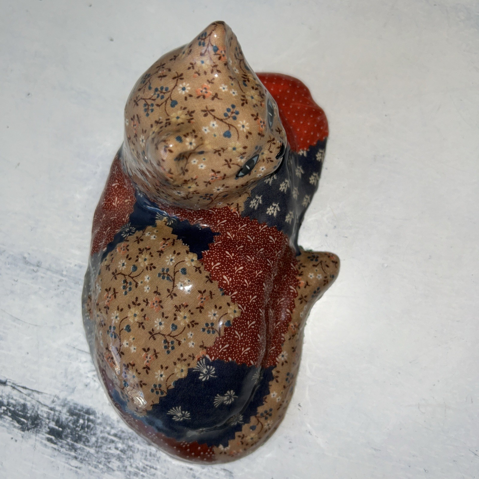 VTG Cat Ceramic Figurine FolkArt Patchwork Floral Signed AC Kitten Laying 6.75”L