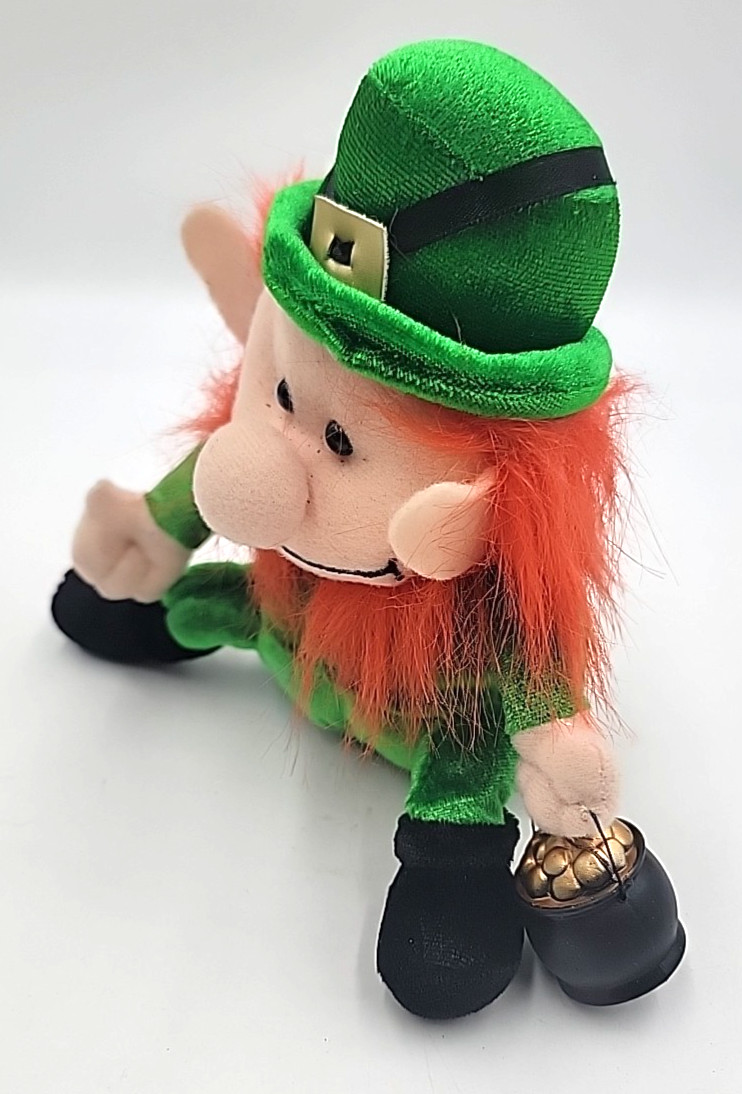 2 Gemmy Animated Singing Plush Leprechaun Banner & Pot of Gold St. Patrick’s Day