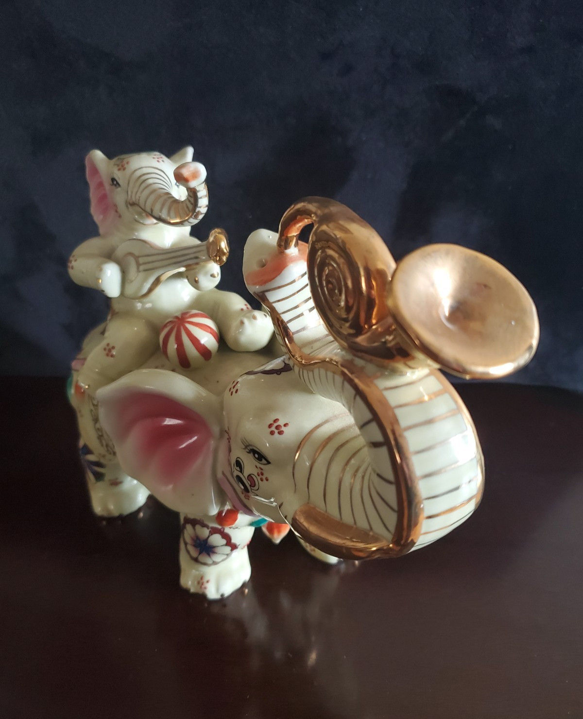 ORIENTAL PORCELAIN ELEPHANTS PLAYING INSTRUMENTS