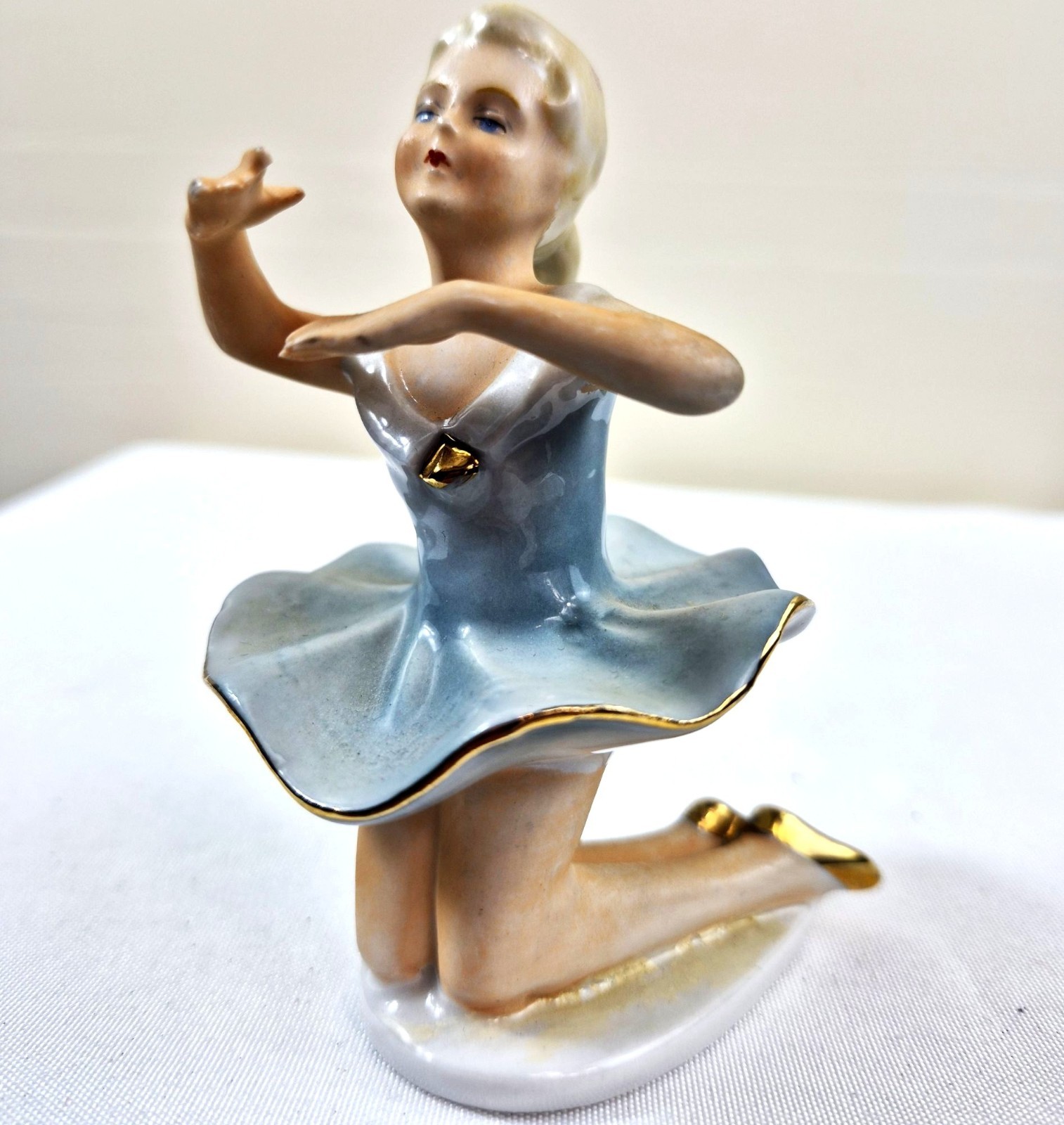 Vintage Hergestellt in der DDR Ballerina Lady Dancer Figurine West Germany