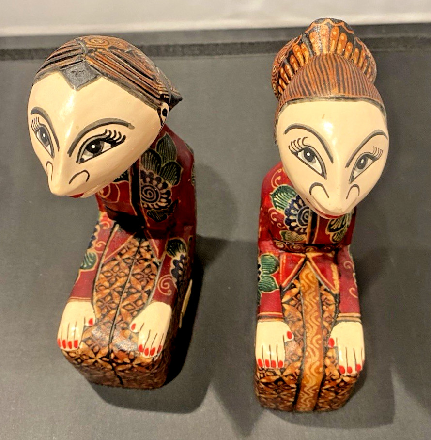 Pair of vintage Indonesian Hand Painted Figurines Loro Blonyo Javanese Culture