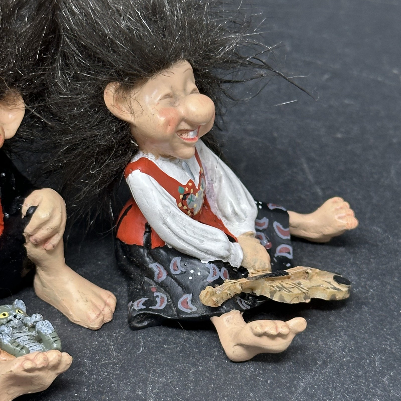 Candy Design Norway Sitting Playful Trolls Cats Violin Lot of 2 – Vintage