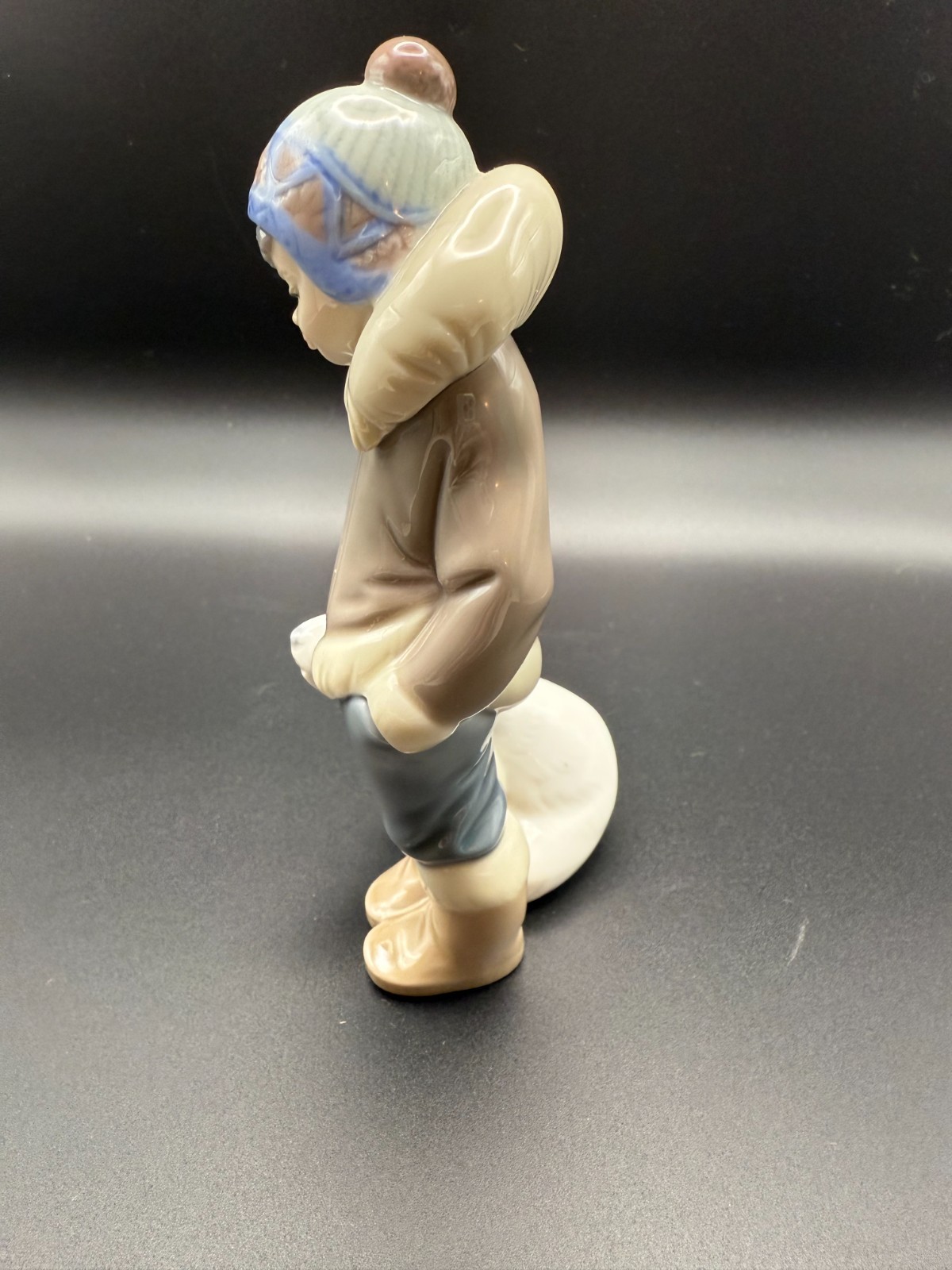 Vtg Lladro Eskimo Inuit Boy With Polar Bear 5 3/4” tall #5238 RETIRED
