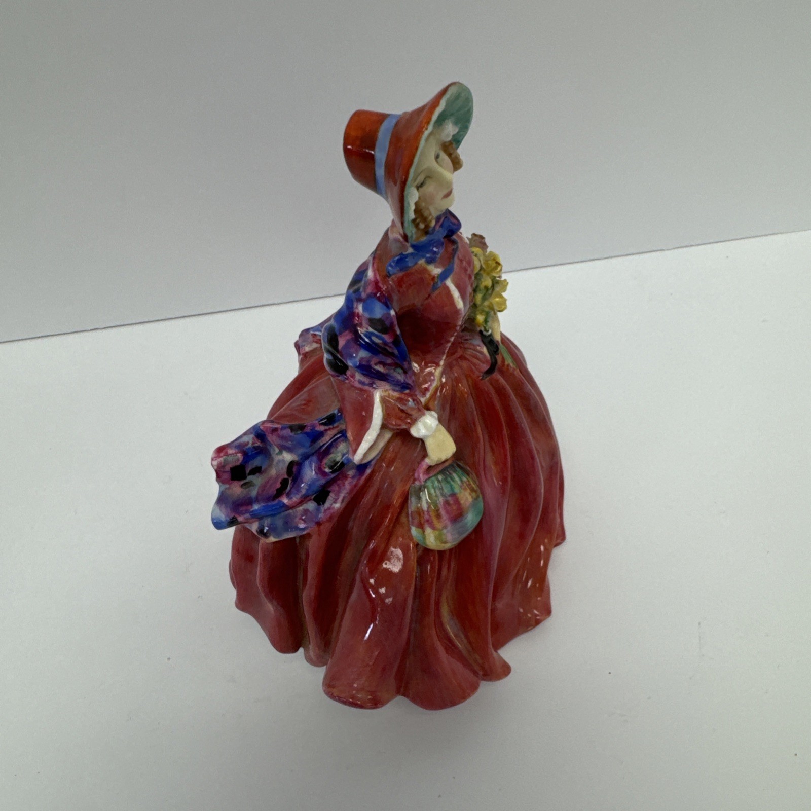 Rare Vintage 1941 Royal Doulton figurine named “Honey”.