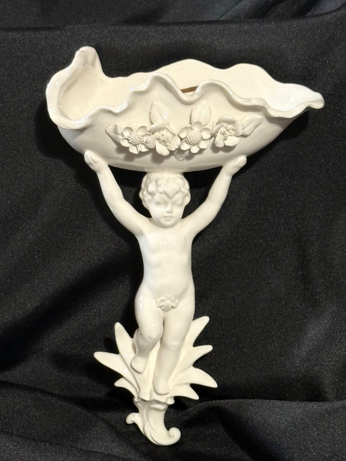 Ardalt White Porcelain Cherub Holding Shell Bowl Wall Pocket Planter 10″