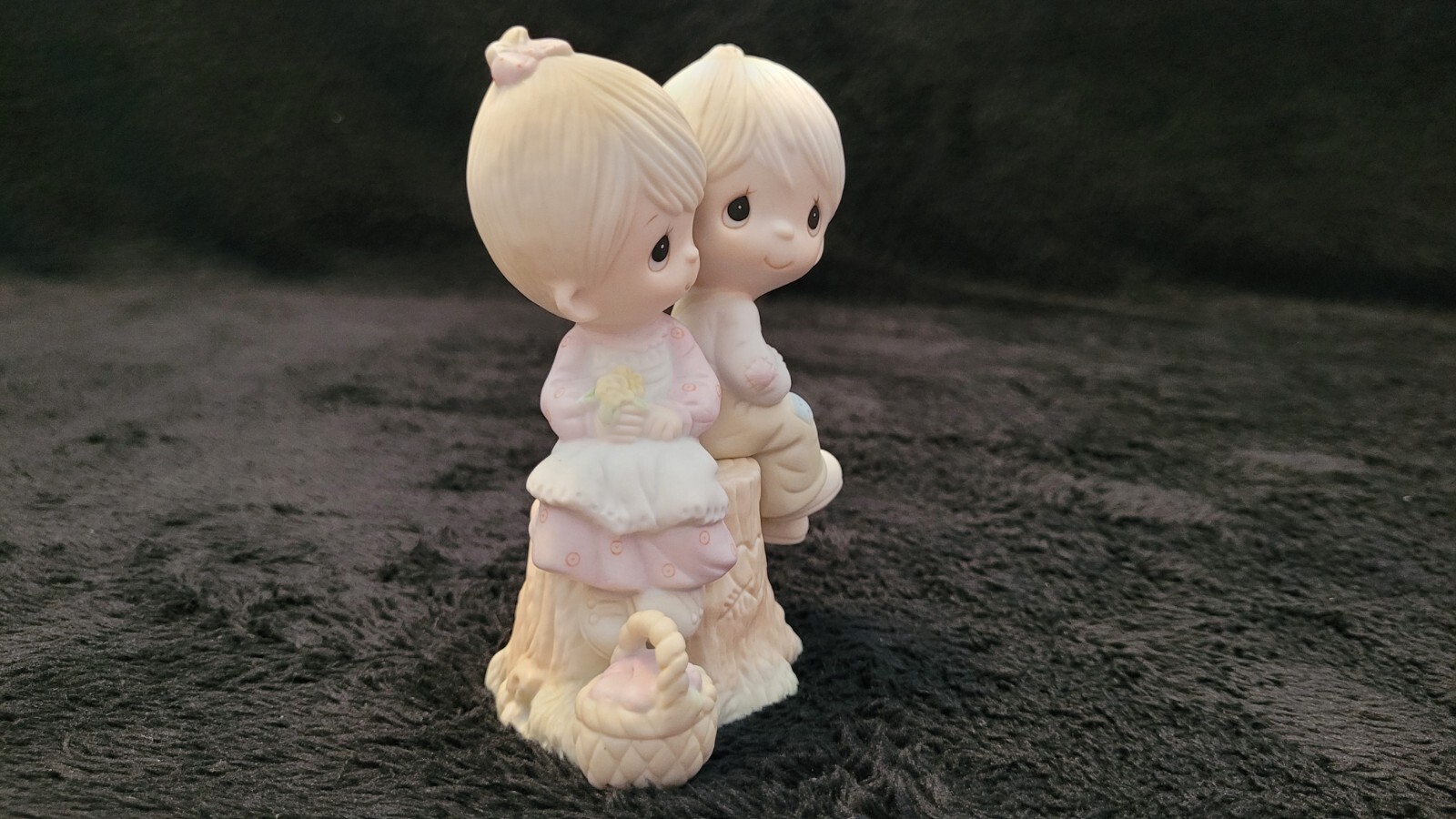 Enesco Precious Moments Love One Another Figurine Jonathon and David 1976 E1376