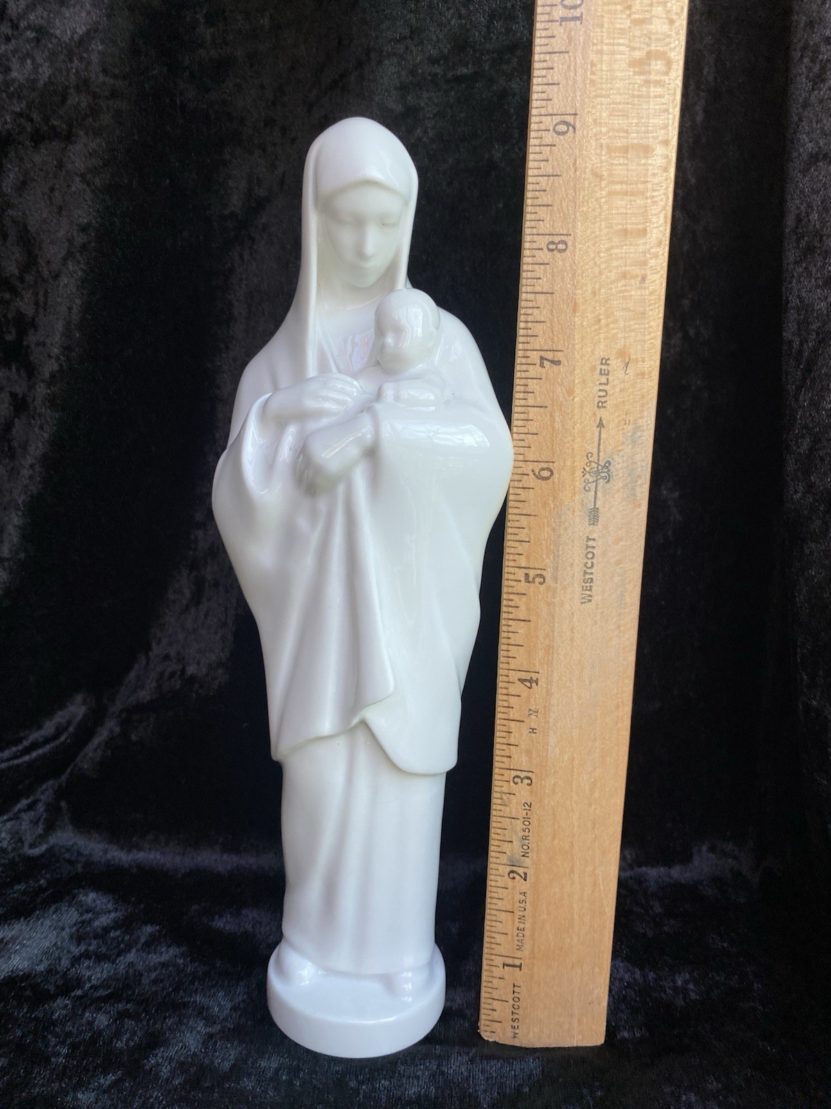 Bing Grondahl Madonna and Child Figurine #2332 B&G Denmark Virgin Mary Porcelain